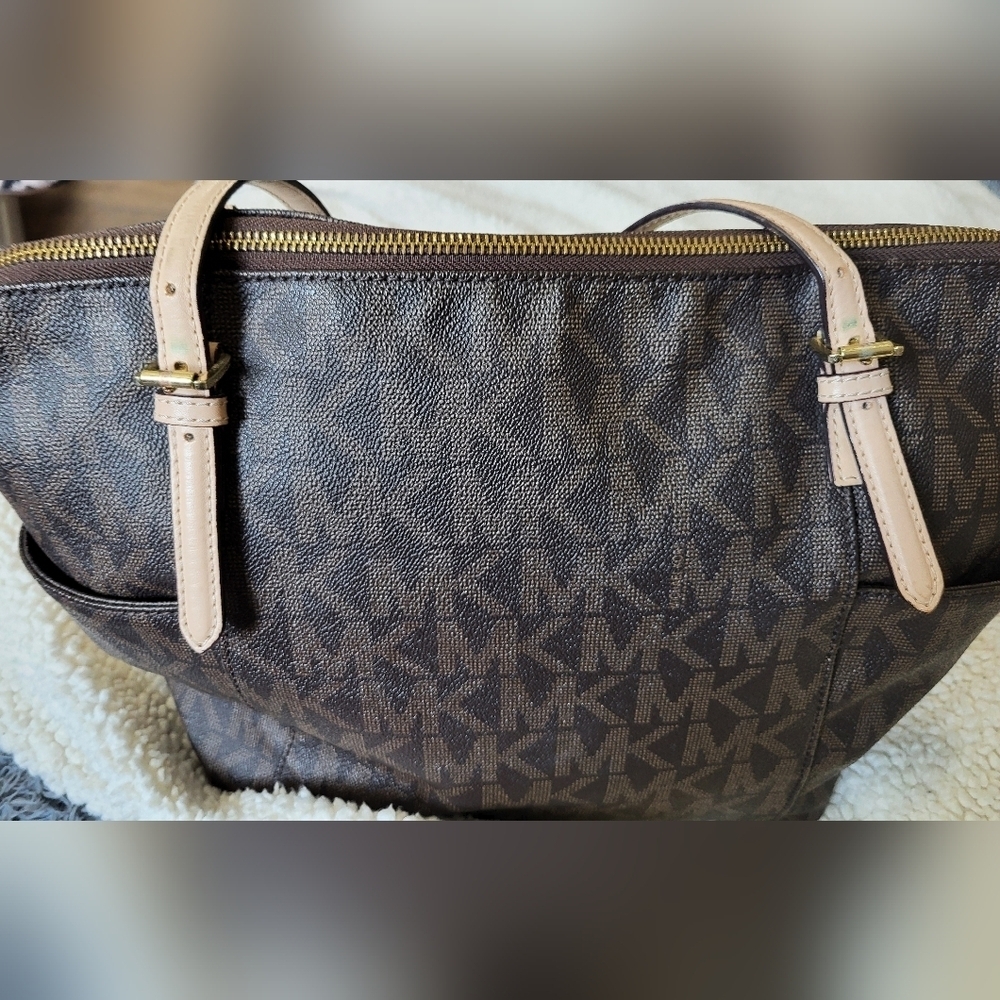Michael Kors Tan and Brown Signature East West Tote with Monogram Design*used* - Picture 7 of 9